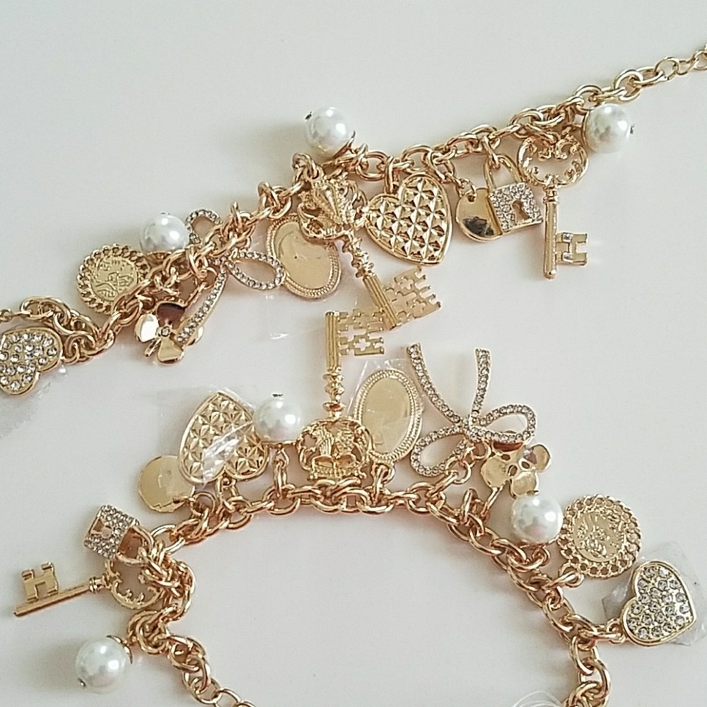🧡CLEARANCE🧡 Charm Bracelet NWOT - Picture 4 of 5
